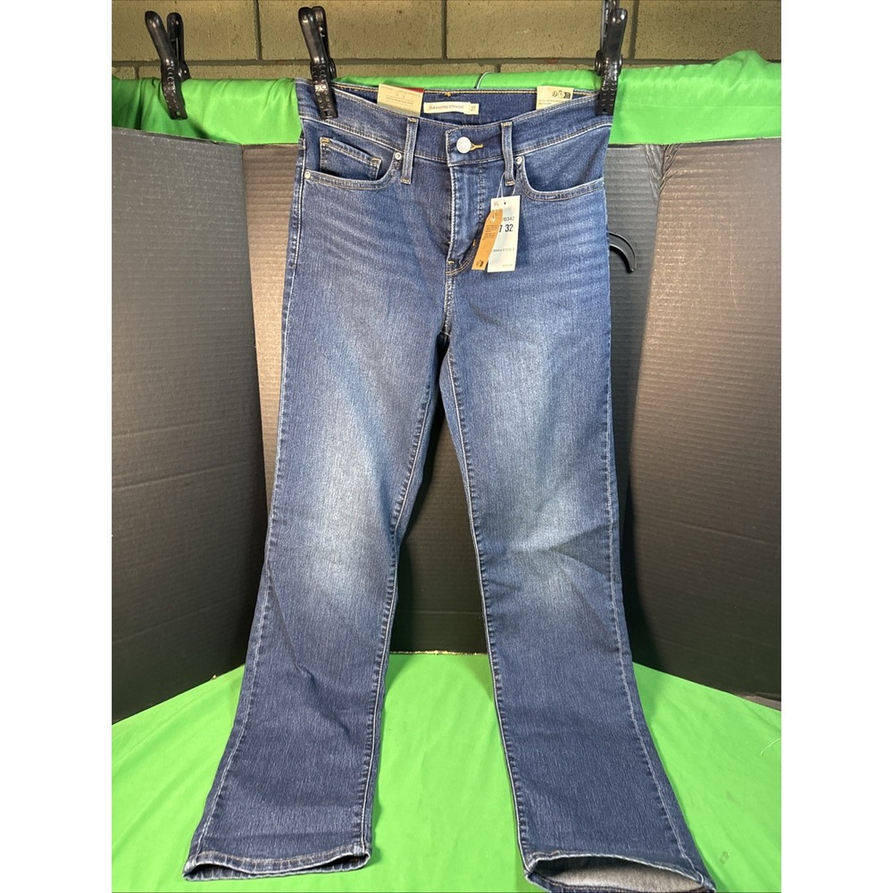 NWT Levi's Women's Denim 314 Shaping Straight Jean Size 27 x 32 Dark Wash